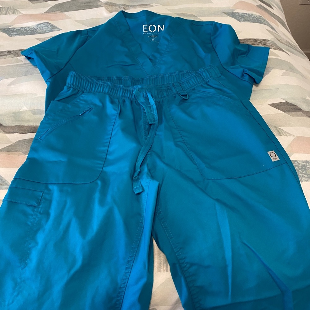 Sea green scrub set